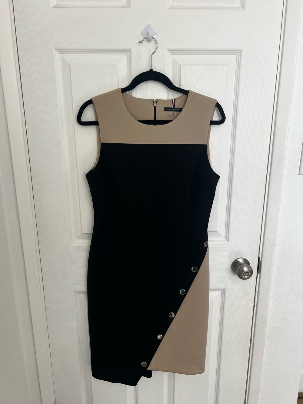 Tommy Hilfiger Black and Taupe Colorblock Sheath Dress